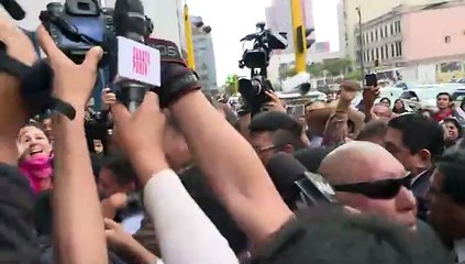 Piden prohibición de salida de Perú a expresidente Alán García