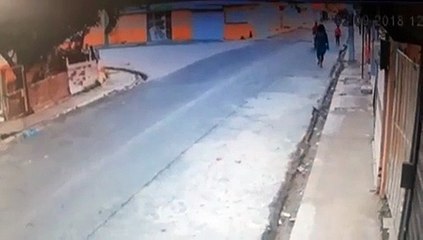 Hombre asalta a dos mujeres; la Policía lo apresa