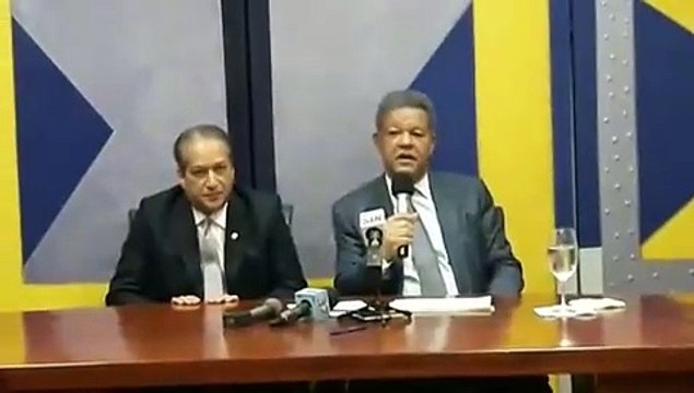 Concluye primer encuentro de peledeístas con Leonel