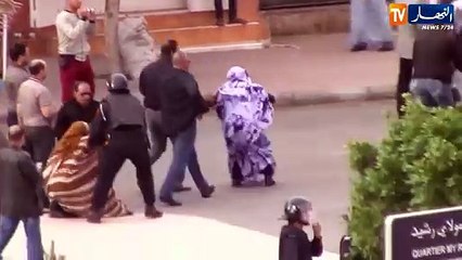 للتستر على الإنتهاكات في حق الصحراويين.. الإحتلال المغربي يطرد برلمانيين أوروبيين
