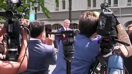 Alcalde de Nueva York busca la Presidencia con sus logros por trabajadores