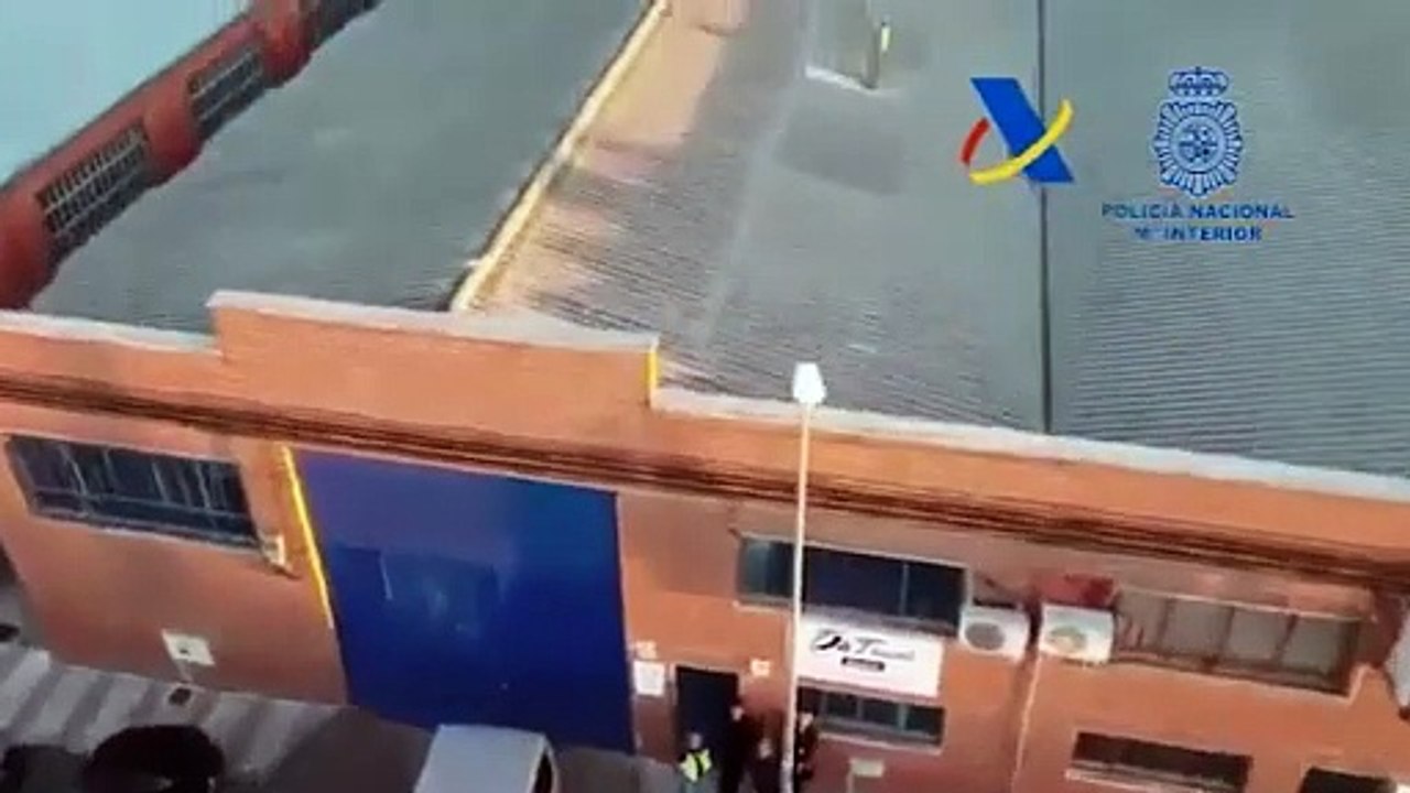 Narcotraficantes llevaban droga dentro de roca