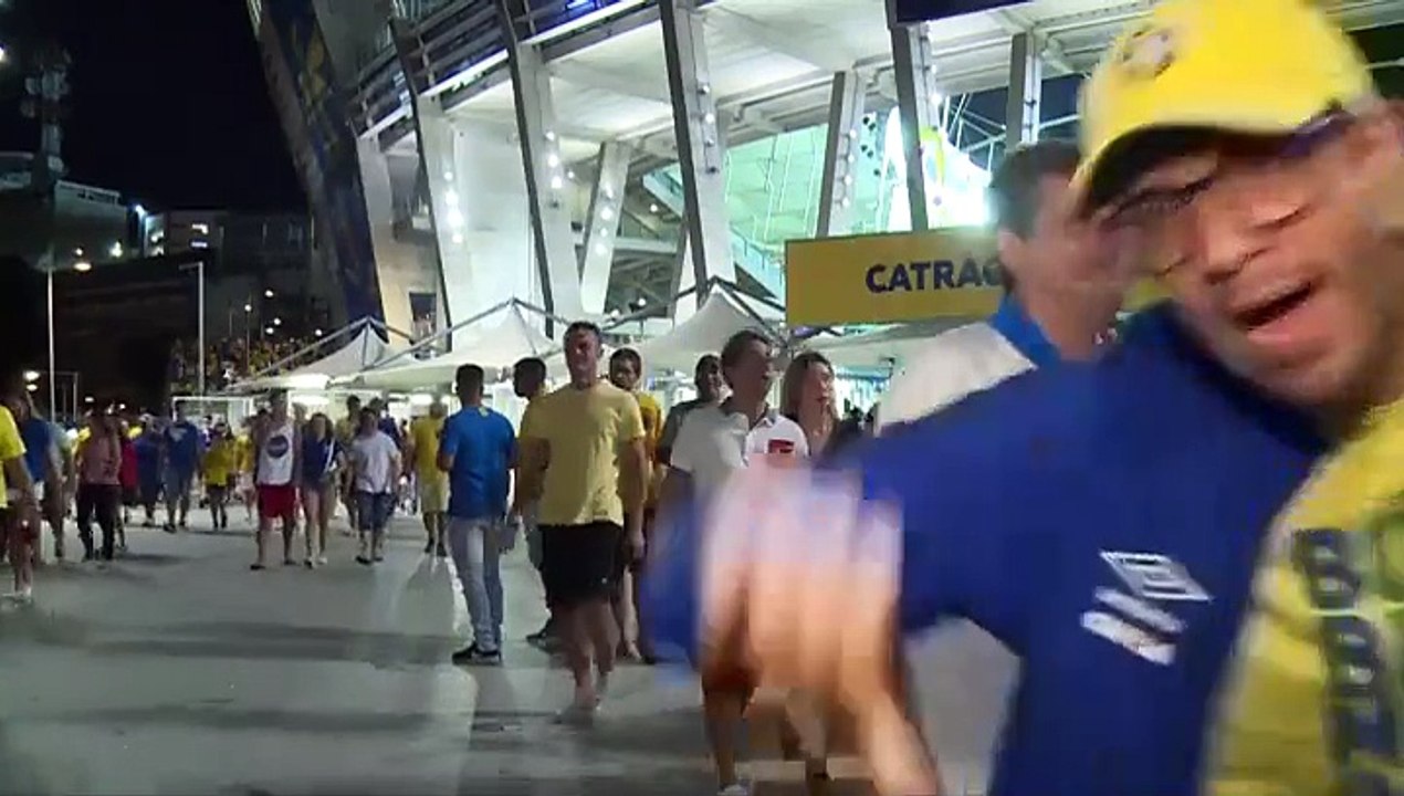 Hinchas brasileños decepcionados de su selección tras empate ante Venezuela