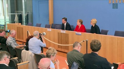 Merkel: ataques de Trump contra las congresistas son contrarios a la "grandeza" de EEUU