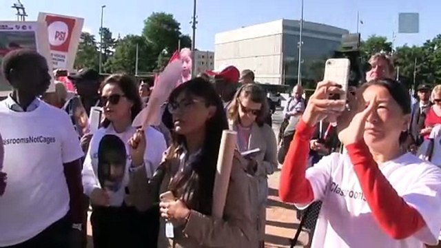 Maestros México y EEUU piden menos jaulas y más aulas para niños migrantes
