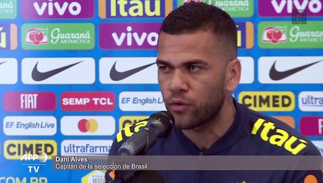 Dani Alves lamenta que Brasil ha fallado en Copa América desde 2007