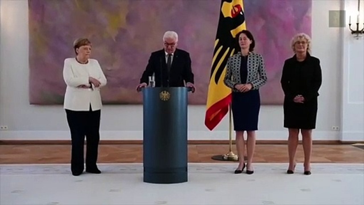 Ángela Merkel tiembla por segunda vez en menos de diez días en un acto público