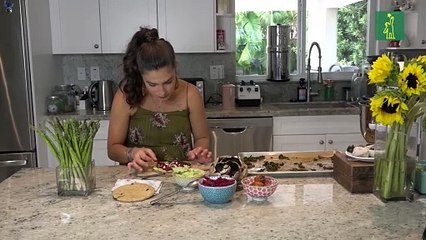 Colombiana que ganó Masterchef lanza recetario para embarazadas con guiño a sus raíces