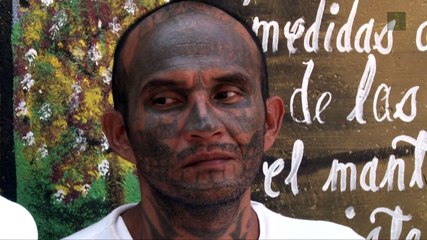 Borrarse los tatuajes, una aspiración de expandilleros en El Salvador