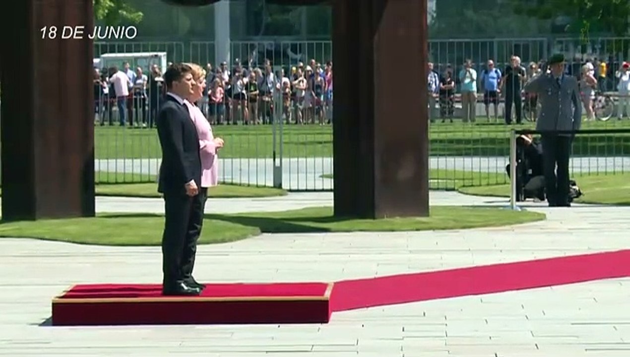 Merkel dice que se encuentra "muy bien" después de un nuevo episodio de temblores