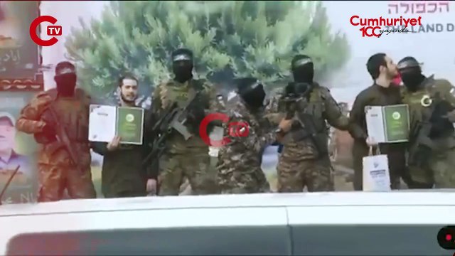 Esir takasında yedinci tur: İsrailli esir, Hamas mensubunu alnından öptü