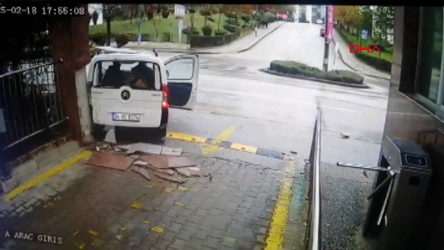 Site önünde meydana gelen kazalar için önlem talebi