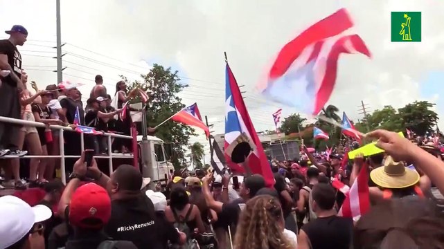 Artistas puertorriqueños participan en manifestación contra Rosselló