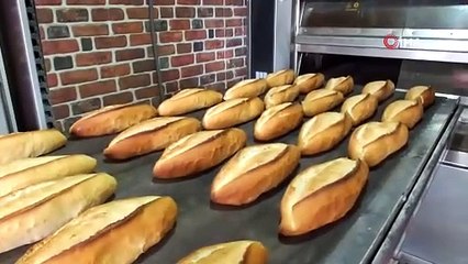Burhaniye'de Ekmeğe Büyük İndirim! 12,5 Liralık Ekmek 7,5 Lira!