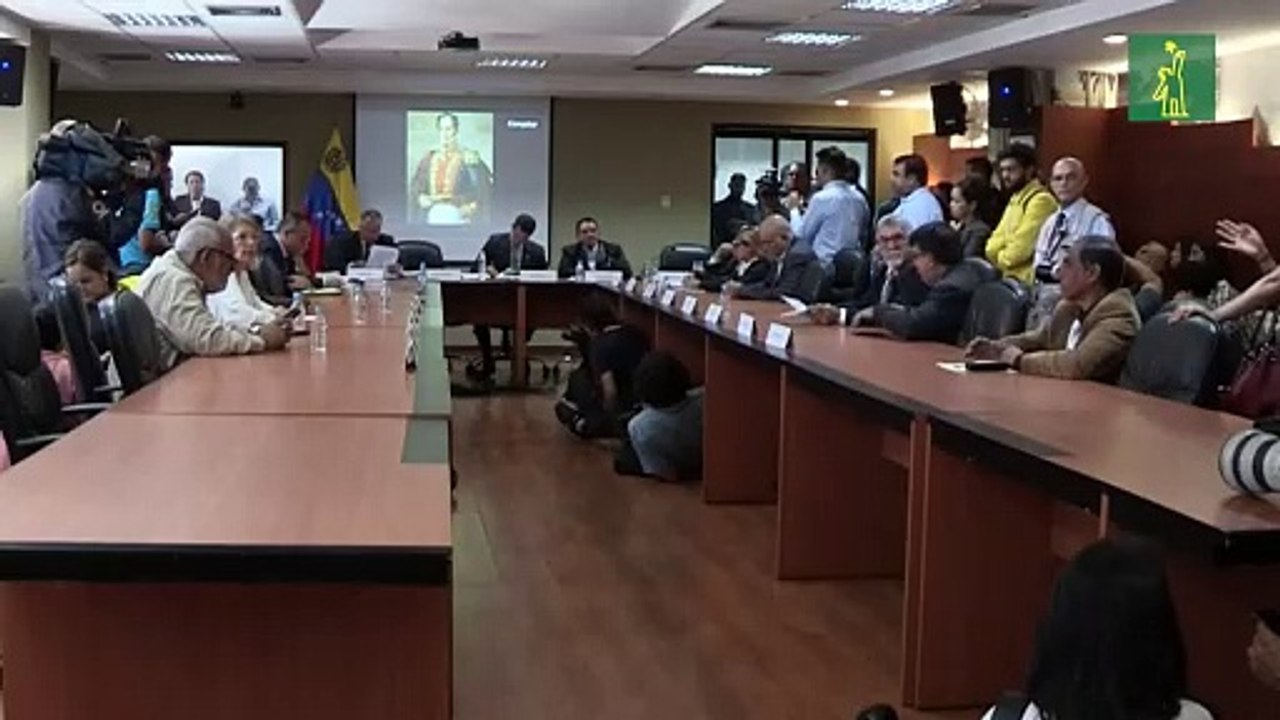 Guaidó autorizará uso de satélites para ubicar grupos armados