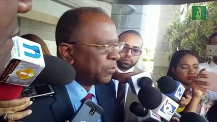 Abogados informan que  John Mcafee viajó voluntariamente a Londres