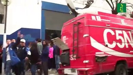 Argentinos se asocian a Gimnasia para ver al equipo de Maradona