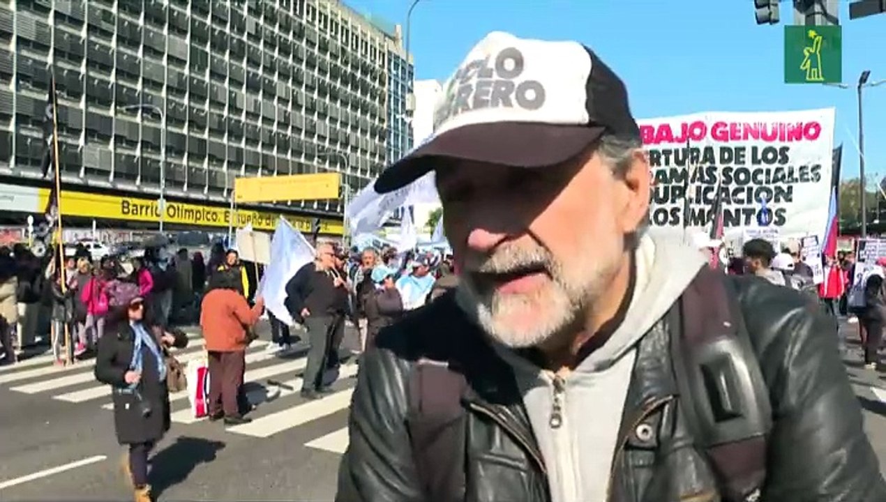 Miles marchan en Buenos Aires contra el gobierno de Macri