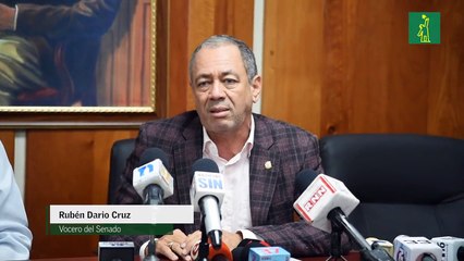 Senadores del PLD ratifican a Reinaldo para dirigir nueva vez el Senado