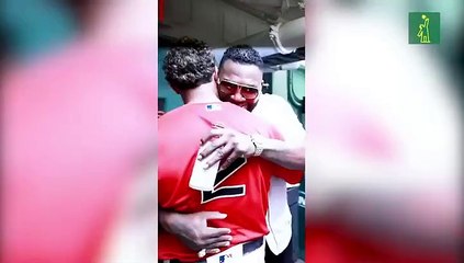 Mira cómo recibieron los Medias Rojas a David Ortiz en su regreso al Fenway Park