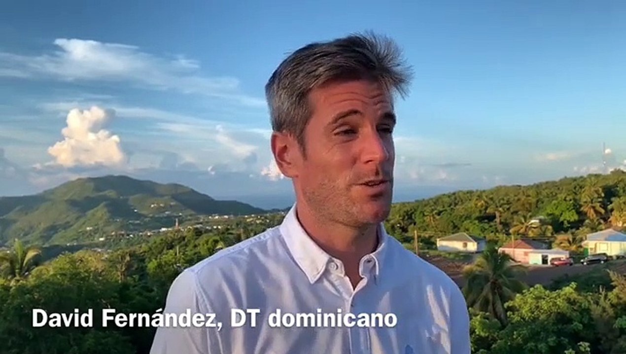 David Fernández DT dominicano, después de la derrota en MontSerrat