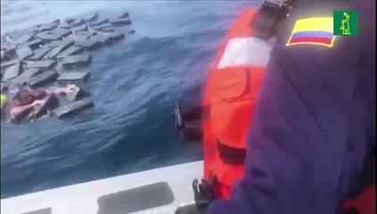 Náufragos sobreviven al usar cargamento de cocaína como flotadores