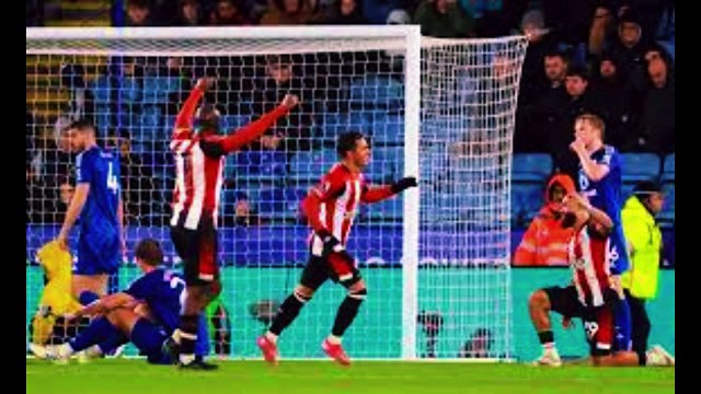 FOUR away wins in a row 🤩 | Leicester City 0-4 Brentford | Premier League Highlights