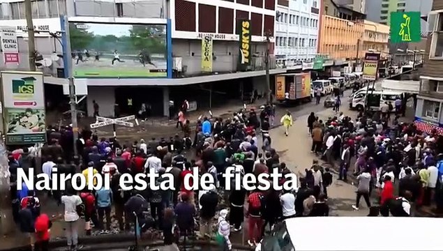 Un Keniano es el primer ser humano en correr 42 kilómetros en menos de dos horas