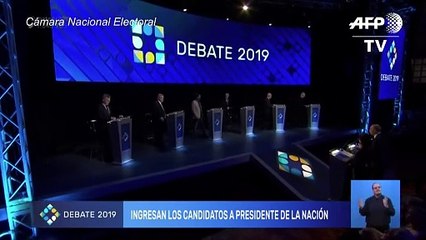 Macri y Fernández cruzan acusaciones de corrupción en debate antes de voto en Argentina