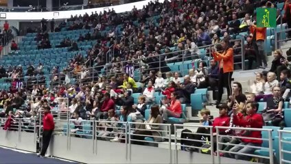 Nadal derrota al serbio Djokovic en un partido benéfico