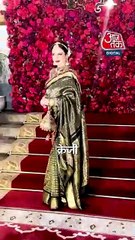 20 साल पुरानी साड़ी में Rekha का ग्लैमरस अंदाज