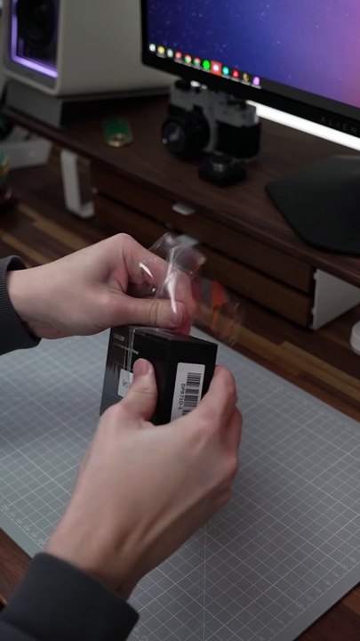 C'est quoi ce boitier noir qui fait dock, boitier SSD et moniteur ?