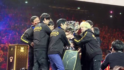 El equipo chino FPX gana el Mundial de League of Legends