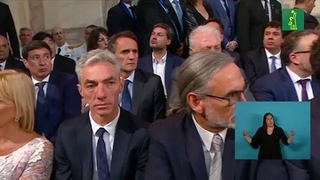 Alberto Fernández convoca a la unidad y promete reducir la pobreza al asumir poder en Argentina