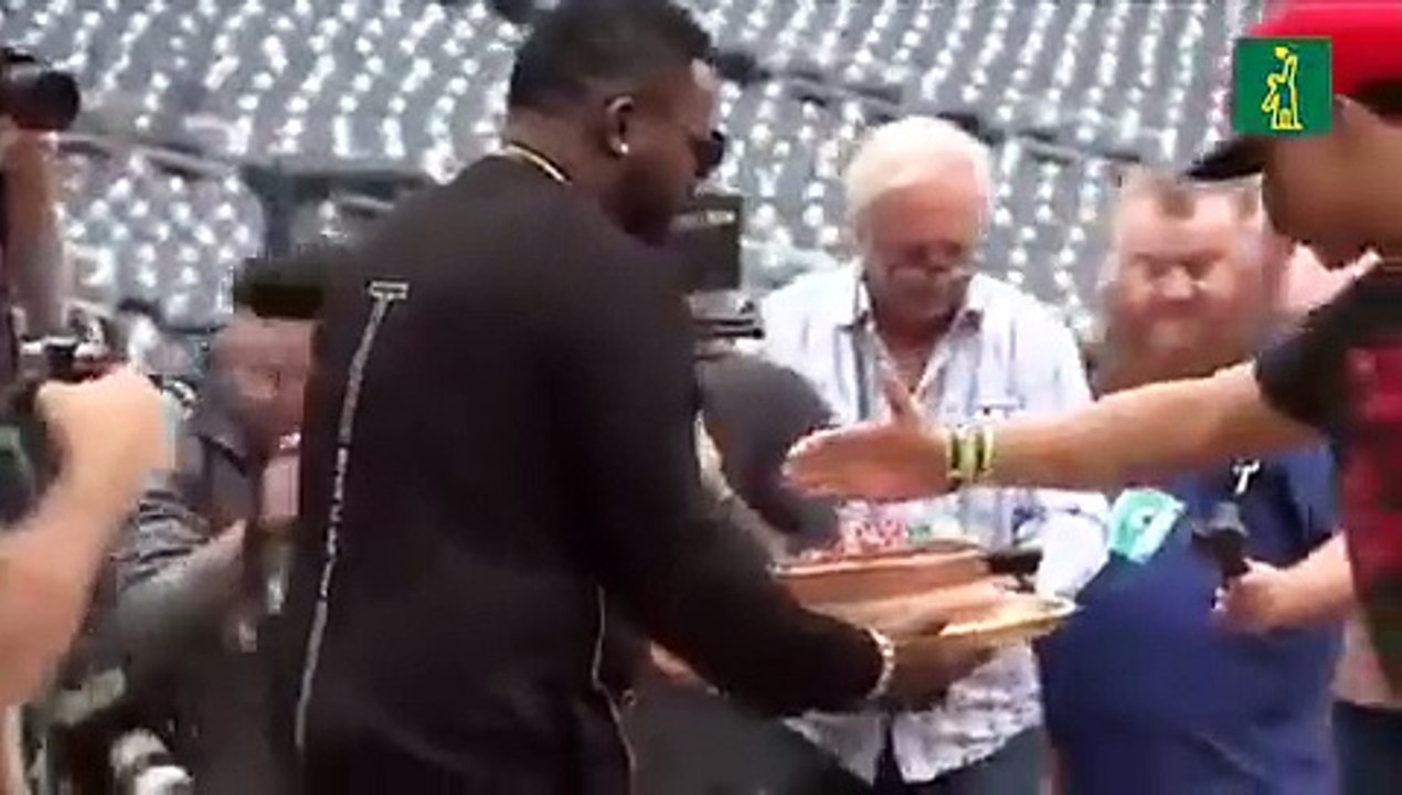 David Ortiz y Alex Rodríguez le cantan feliz cumpleaños a Juan Soto
