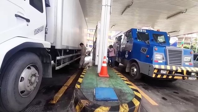 Nuevamente se registran filas para la compra de diésel en los surtidores de Cochabamba