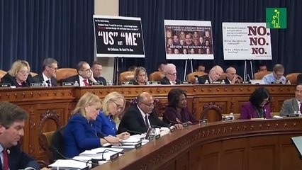 Comité aplaza al viernes aprobación de cargos de "impeachment" contra Trump