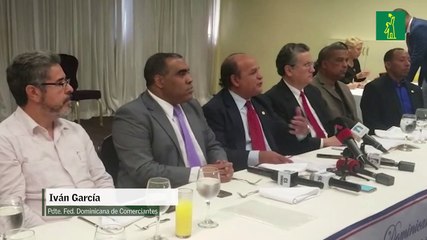Representantes de la Federación de Asociaciones Industriales y de Comerciantes