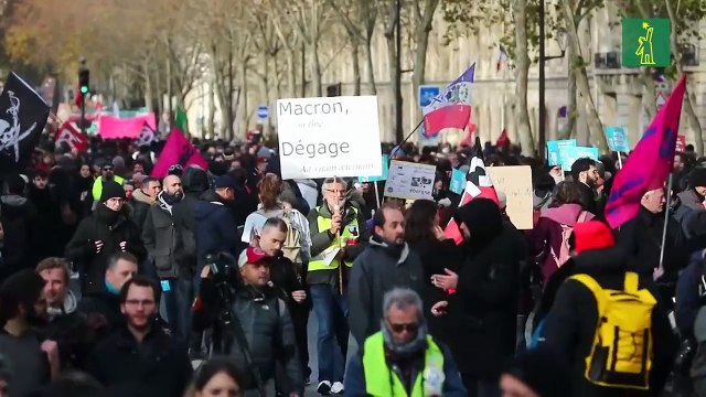 Los sindicatos galos mantienen la presión contra la reforma de las pensiones