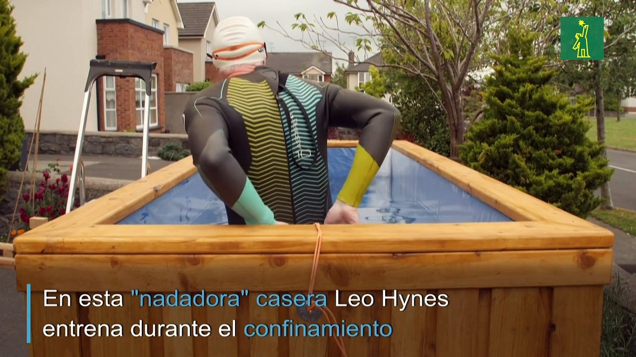 Nadando en una caja