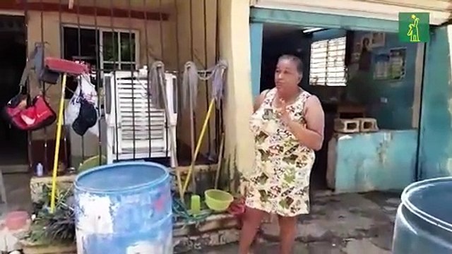 Residentes del sector Los Multi de Hato Mayor afectados por el paso de la tormenta Isaías