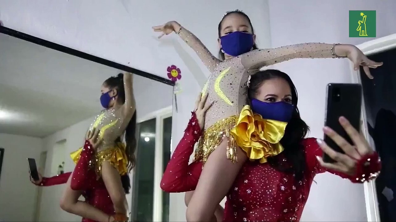 Centenares de bailarines se unen al ritmo de la salsa de Delirio por un récord Guinness