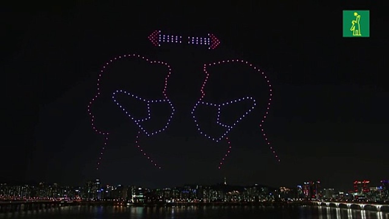 Cientos de drones en el cielo de Seúl para concientizar sobre coronavirus