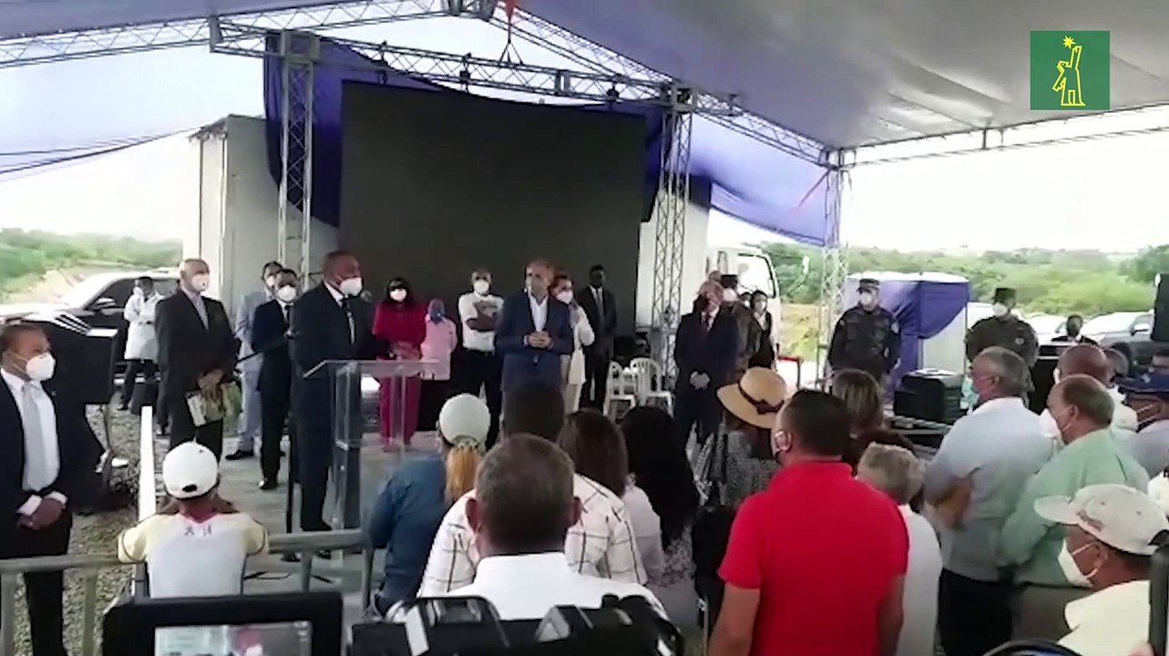Presidente Medina inaugura presa y otras obras...