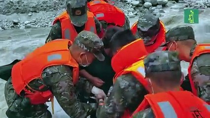 Aumentan a 82 los fallecidos por el terremoto en el centro de China