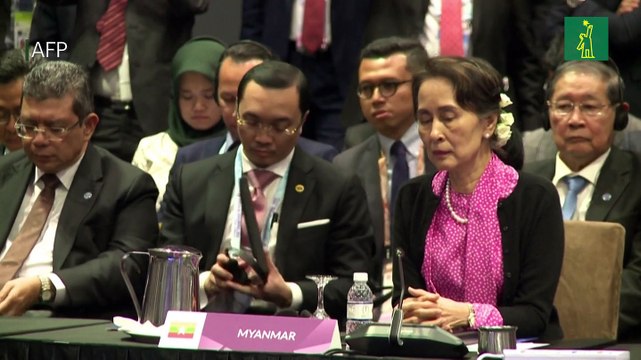 La líder civil birmana Aung San Suu Kyi, condenada a tres años más de cárcel