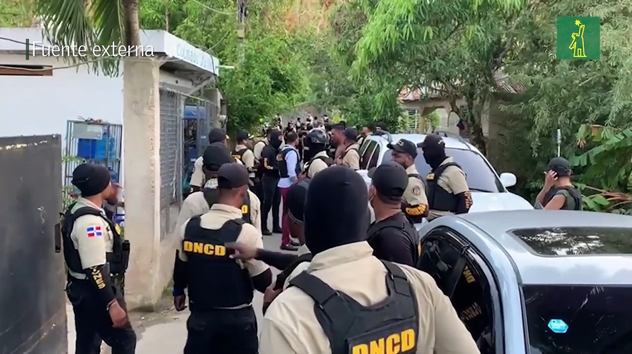 Supuesto narco de Las Terrenas logra escapar durante allanamientos de la DNCD y Ministerio Público