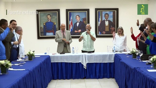 Ministro de Educación juramenta Comisión de Evaluación de Desempeño Docente