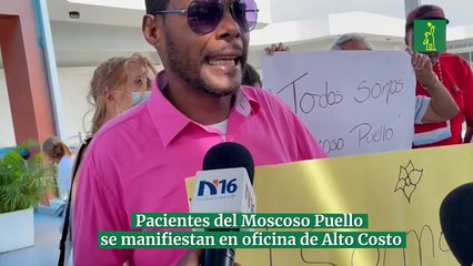 Pacientes del Moscoso Puello se manifiestan en oficina de Alto Costo