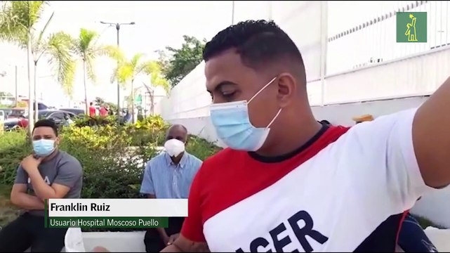 Largas filas para hacerse pruebas de COVID-19 en el Hospital Moscoso Puello